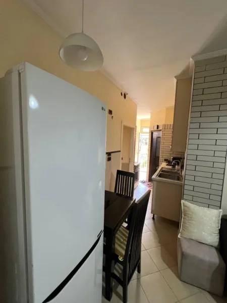 Tirane, jap me qera 1+1+Ballkon , 450 € (Siri Kodra Rruga GJON MILI)