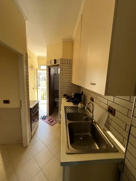 Tirane, jap me qera 1+1+Ballkon , 450 € (Siri Kodra Rruga GJON MILI)