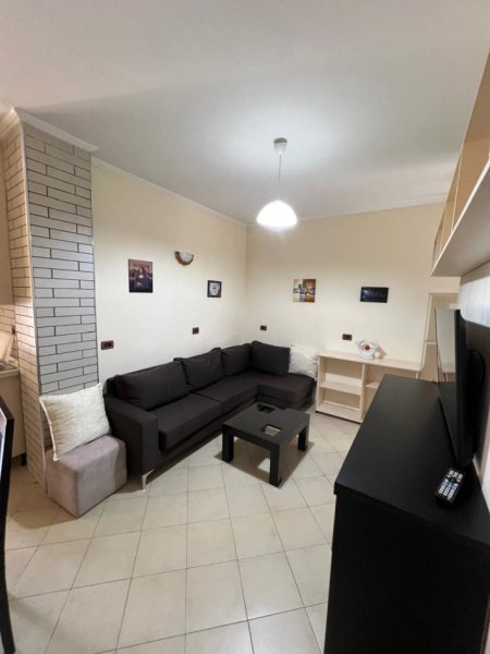 Tirane, jap me qera 1+1+Ballkon , 450 € (Siri Kodra Rruga GJON MILI)