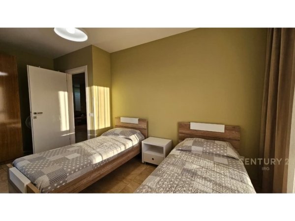 Tirane, jepet me qera apartament 2+1 Kati 8, 105 m² 800 € (Kompleksi Magnet)