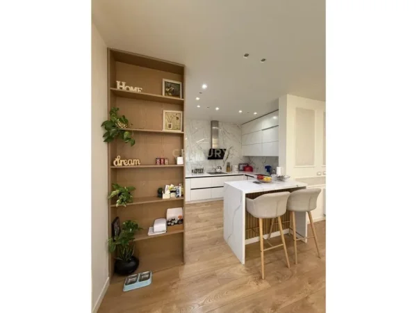 Tirane, shitet apartament+verande | Penthouse 3+1+Aneks+Ballkon Kati 3, 160 m² 450.000 € (Liqeni i thate)