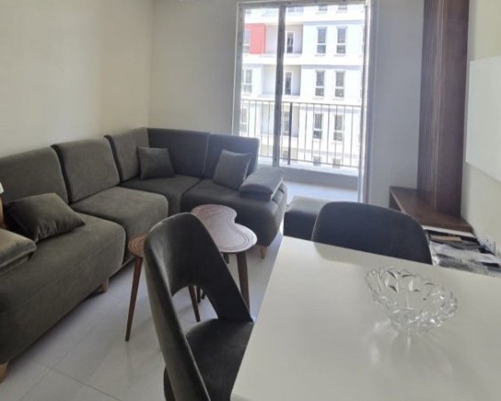 Tirane, jepet me qera apartament 1+1+Aneks+Ballkon Kati 5, 60 m² 400 € (QTU)