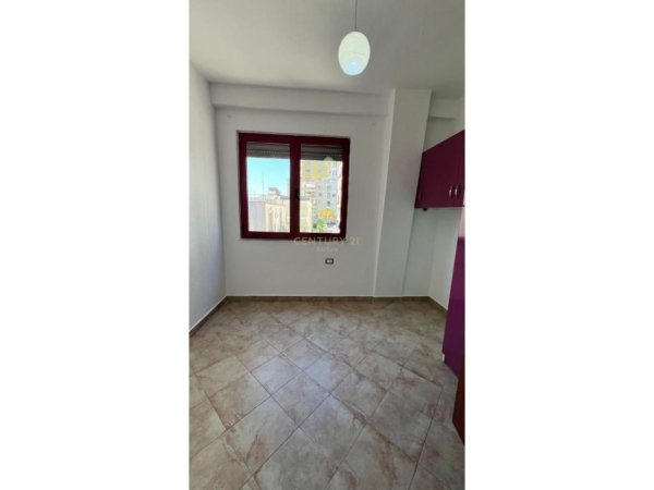 Tirane, shitet apartament 3+1 Kati 1, 93 m² 128.000 € (Misto Mame)