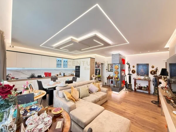 Durres, shitet apartament 2+1+Ballkon Kati 4, 110 m² 300.000 € (Vila e Zogut , Durres)