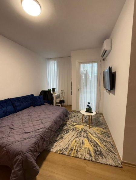 Tirane, jepet me qera garsonier Kati 2, 35 m² 350 € (FUSHA E AVIACIONIT)