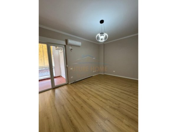 Tirane, shitet apartament 1+1 Kati 7, 70 m² 145.000 € (OXHAKU)