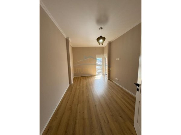 Tirane, shitet apartament 2+1 Kati 7, 92 m² 215.000 € (OXHAKU)