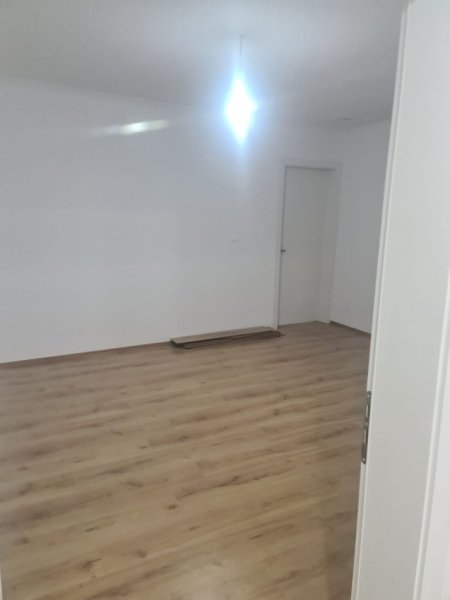 Tirane, shitet apartament 2+1+Aneks+Ballkon Kati 5, 72 m² 165.000 € (Stadiumi Dinamo)