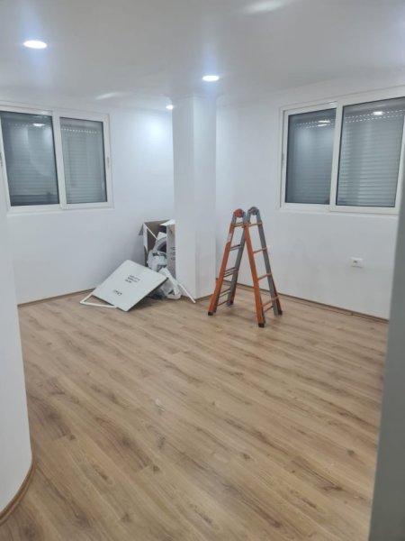 Tirane, shitet apartament 2+1+Aneks+Ballkon Kati 5, 72 m² 165.000 € (Stadiumi Dinamo)