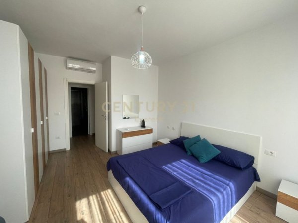 Tirane, jepet me qera apartament 1+1 Kati 5, 70 m² 800 € (Foleja e Gjelber, Rruga Muhamet Gjollesha)