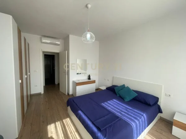 Tirane, jepet me qera apartament 1+1 Kati 5, 70 m² 800 € (Foleja e Gjelber, Rruga Muhamet Gjollesha)
