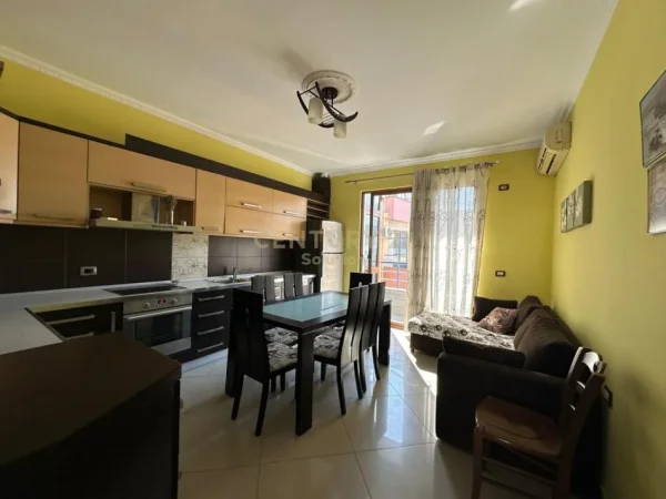 Tirane, jepet me qera apartament Kati 9, 132 m² 600 € (Astir)