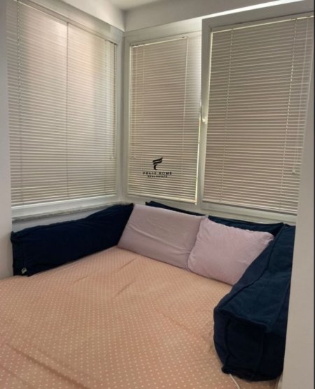 Shqiperi, jepet me qera apartament 1+1 Kati 5, 55 m² 500 € (Komuna e Parisit)