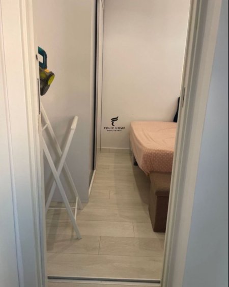 Shqiperi, jepet me qera apartament 1+1 Kati 5, 55 m² 500 € (Komuna e Parisit)