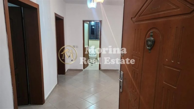 Tirane, jepet me qera shtepi 2+1 Kati 1, 115 m² 500 € (Qytet Studenti)