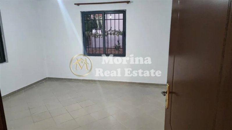 Tirane, jepet me qera shtepi 2+1 Kati 1, 115 m² 500 € (Qytet Studenti)