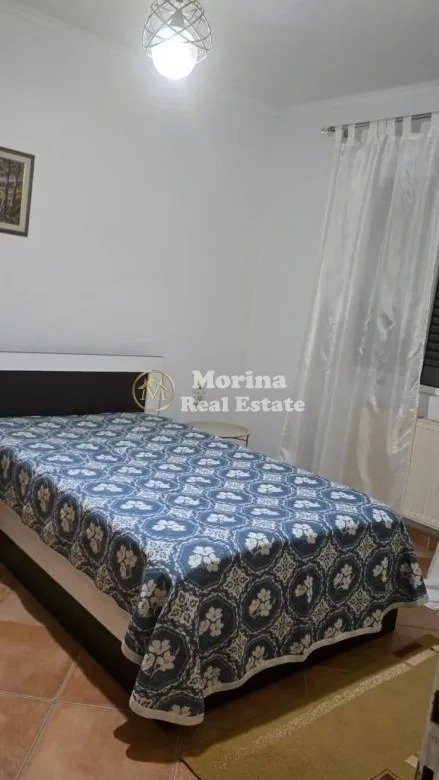 Tirane, jepet me qera apartament duplex Dublex Kati 2, 140 m² 700 € (Qytet Studenti)