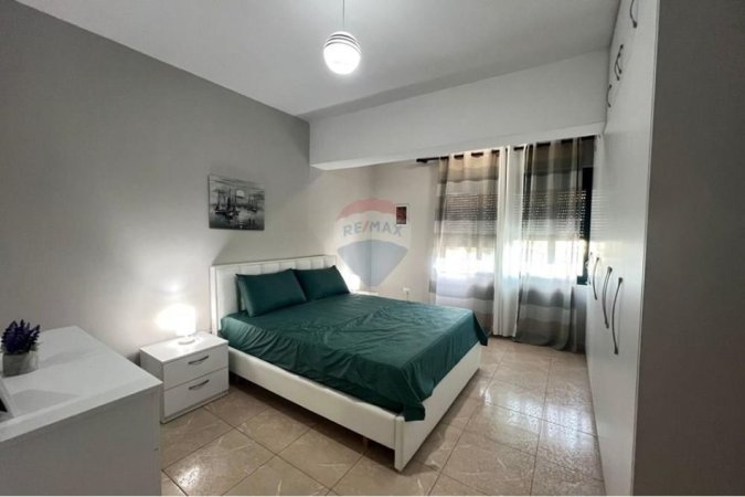 jepet me qera apartament 2+1+Ballkon   600€ (Kopshtit Zoologjik.)
