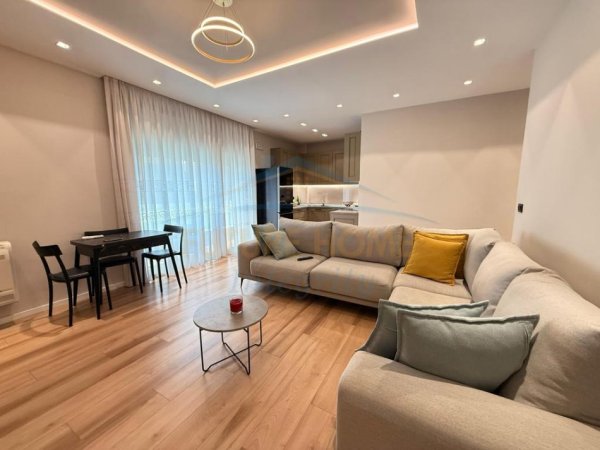 Tirane, shitet apartament 1+1 Kati 1, 80 m² 250.000 € (TEG , Residenca Sofia)