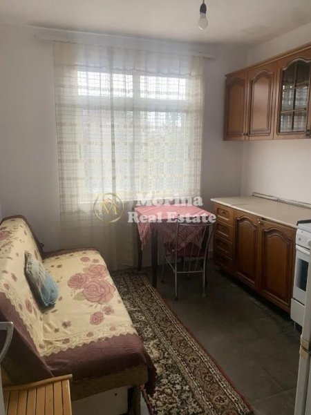 Shqiperi, jepet me qera apartament 1+1 Kati 3, 75 m² 450 € (Rruga e Dibres, Medrese)