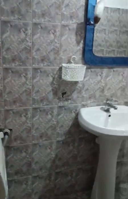 Tirane, jepet me qera apartament 1+1 Kati 1, 45 m² 350 €