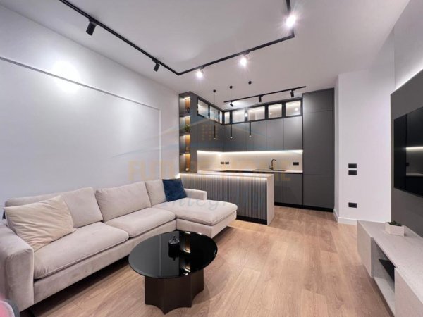 Tirane, shitet apartament 2+1 Kati 1, 87 m² (Porcelan , Residenca ERLI)