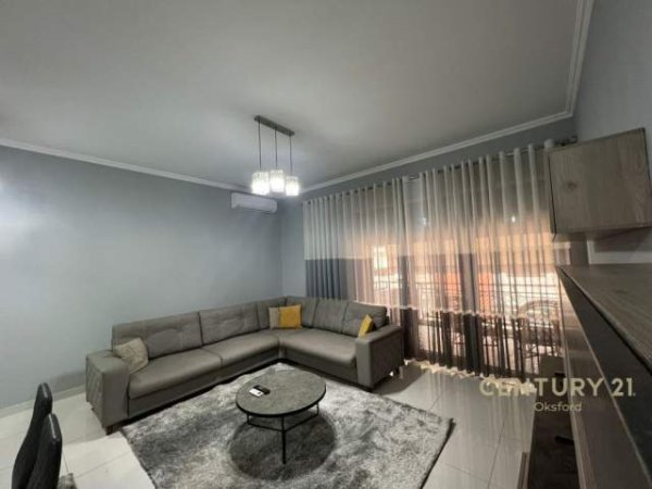 Tirane, jepet me qera apartament 2+1+BLK Kati 3, 113 m² 800 Euro (Kompleksi Delijorgji)