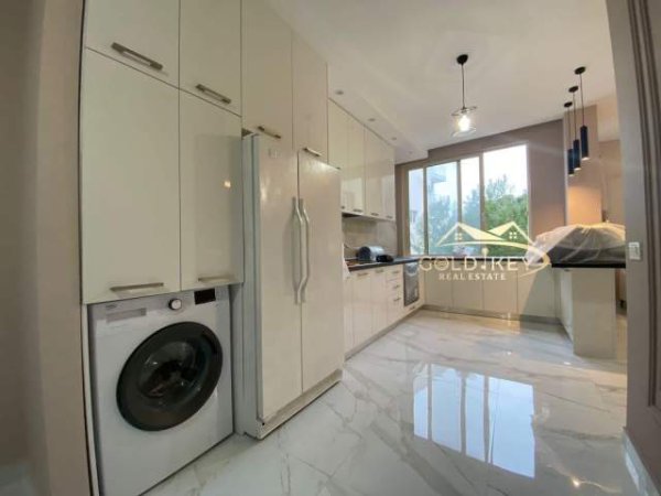 Durres, shitet apartament 2+1 Kati 3, 85 m² 135.000 Euro (Vollga)