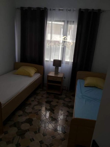 Durres, jepet me qera apartament 2+1+BLK Kati 3, 115 m² 900 Euro (Vila Zogut)