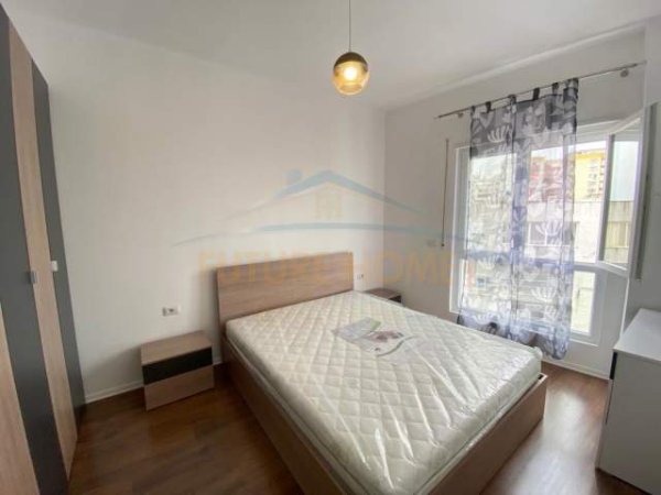 Tirane, jepet me qera apartament 1+1 Kati 6, 68 m² 450 Euro (Rruga e Barrikadave)