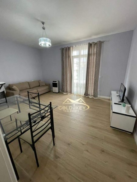Durres, jepet me qera apartament 1+1+BLK Kati 2, 66 m² 250 Euro (Stadiumi "Niko Dovana")