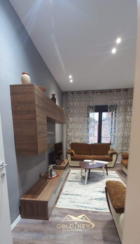 Durres, jepet me qera apartament 1+1+BLK Kati 2, 72 m²  (Vollga)