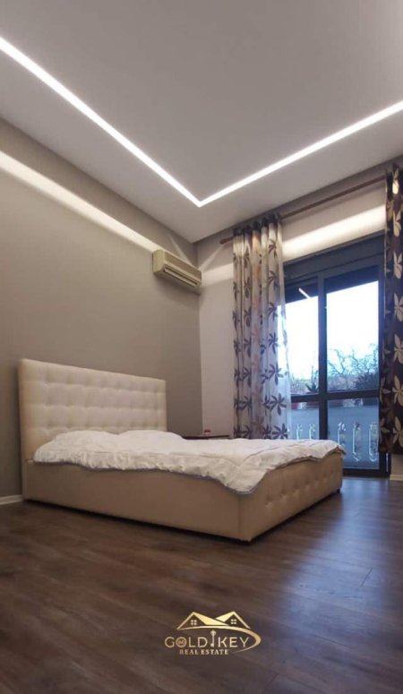 Durres, jepet me qera apartament 1+1+BLK Kati 2, 72 m²  (Vollga)