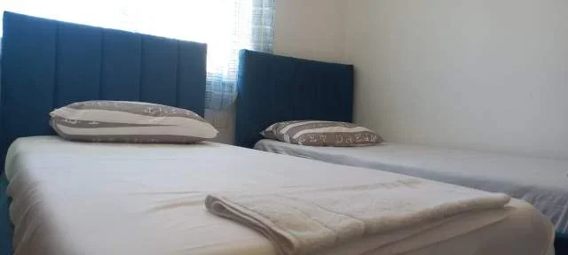 Durres, jap me qera apartament 2+1+BLK Kati 4, 95 m² 50 Euro (Prane Hotel Palace,Durres)