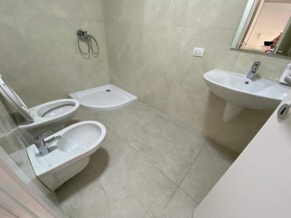 Tirane, jepet me qera apartament 2+1+BLK Kati 9, 88 m² 450 Euro (Rruga Don Bosko Tiranë,Shqipëria)