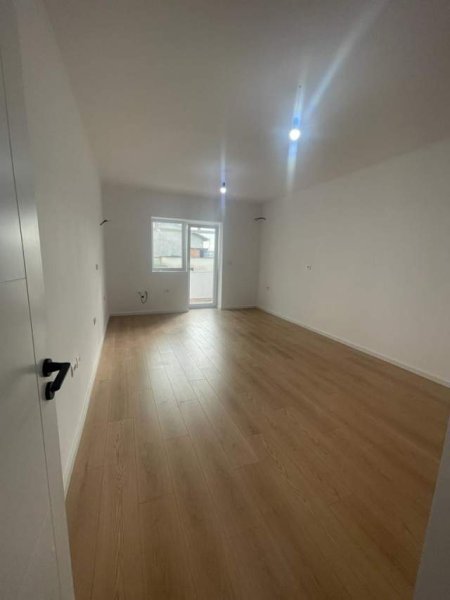 Tirane, shes apartament 2+1 Kati 2, 80 m² 115.000 Euro (rruga ferit xhajko)