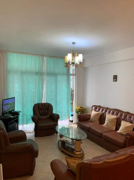 Tirane, jepet me qera apartament 1+1+BLK Kati 7, 75 m² 400 Euro (Kompleksi Kika 1)