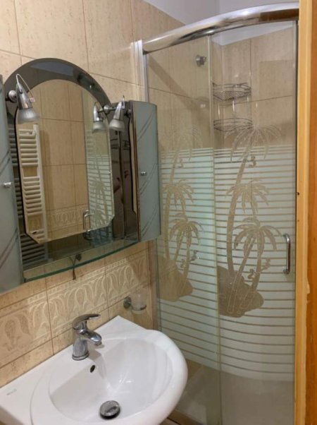 Tirane, jepet me qera apartament 1+1+BLK Kati 7, 75 m² 400 Euro (Kompleksi Kika 1)
