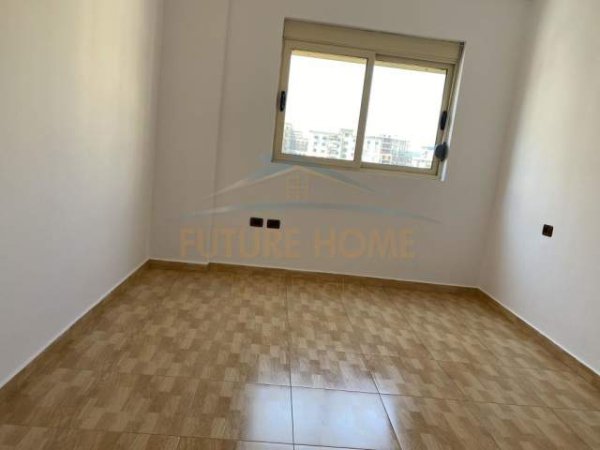 Tirane, jepet me qera apartament 2+1 Kati 5, 90 m² 550 Euro (RRUGA HIM KOLLI)