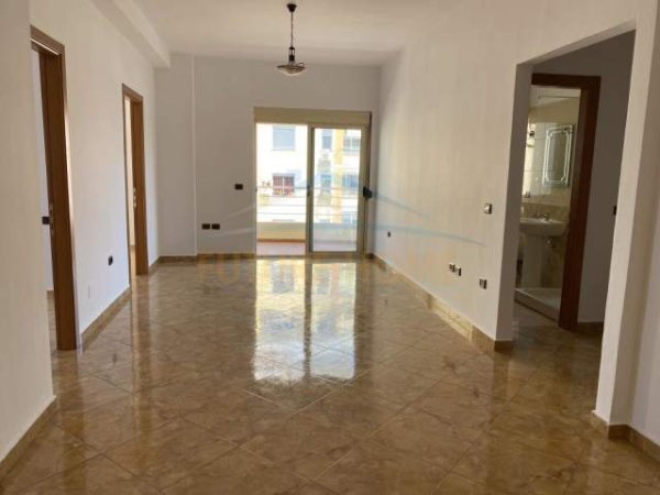 Tirane, jepet me qera apartament 2+1 Kati 5, 90 m² 550 Euro (RRUGA HIM KOLLI)