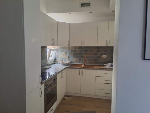 Tirane, jepet me qera apartament 2+1+A+BLK Kati 13, 90 m² 700 Euro