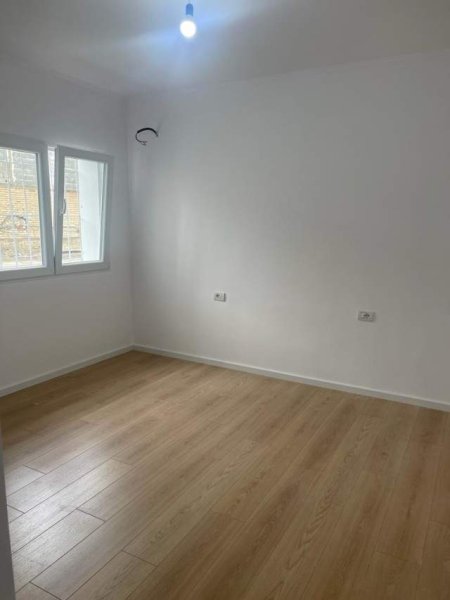 Tirane, shes apartament 2+1 Kati 2, 80 m² 115.000 Euro (rruga ferit xhajko)