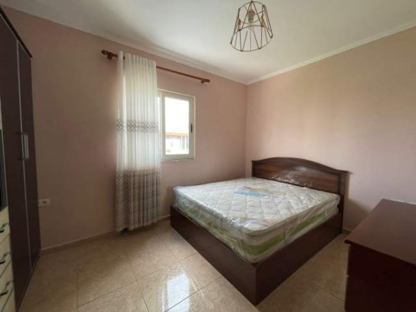 Tirane, jepet me qera apartament 2+1+BLK Kati 3, 100 m² 450 Euro (Fusha e aviacionit)