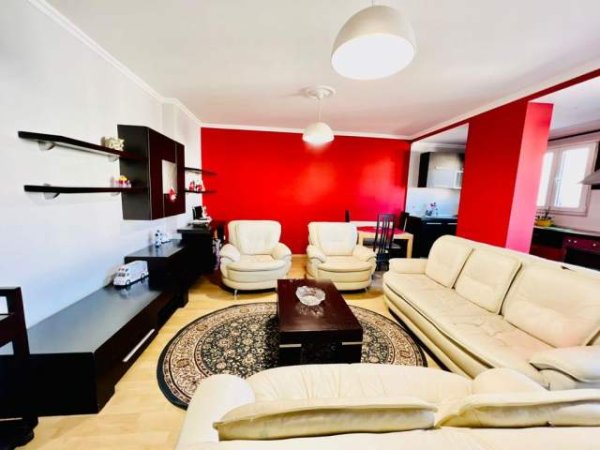 Tirane, shes apartament 3+1 190 m² 255.000 Euro (Rruga e Barrikadave)