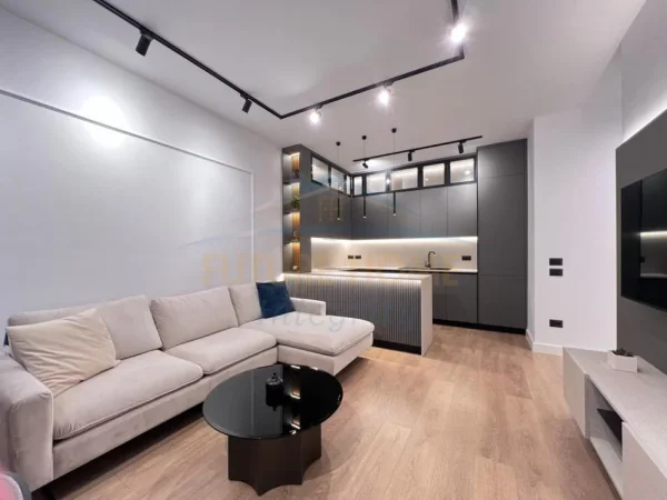 Tirane, jepet me qera apartament 2+1 Kati 1, 87 m² 950 € (Porcelan , Residenca Erli)