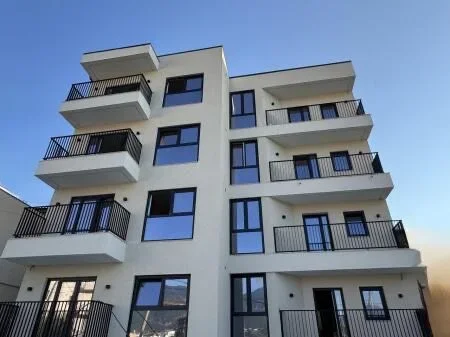 Tirane, shitet apartament 1+1 Kati 4, 60 m² 98.450 € (Ali Demi)