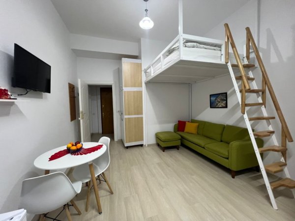 Tirane, jap me qera apartament 1+1 Kati 2, 45 m² 600 € (Rruga Sami Frasheri)
