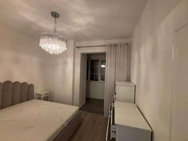 Tirane, jepet me qera apartament 2+1 Kati 2, 110 m² 600 € (Vila L)