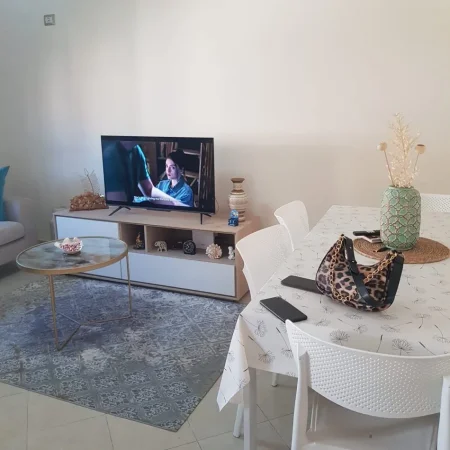 Tirane, shes apartament 1+1 Kati 4, 54 m² 85.000 € (afer xhamise xhura)