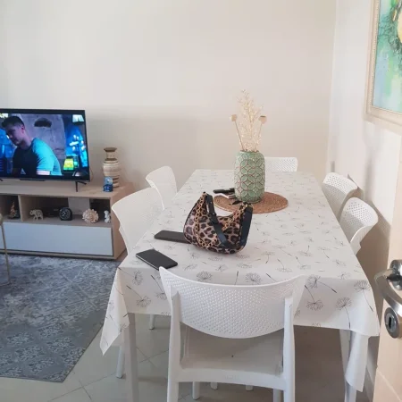 Tirane, shes apartament 1+1 Kati 4, 54 m² 85.000 € (afer xhamise xhura)